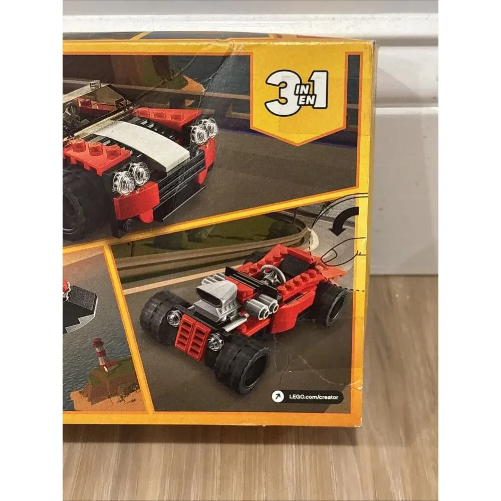 LEGO Creator 3 In 1: Sports Car #31100 / 134 Pieces / 100% Complete